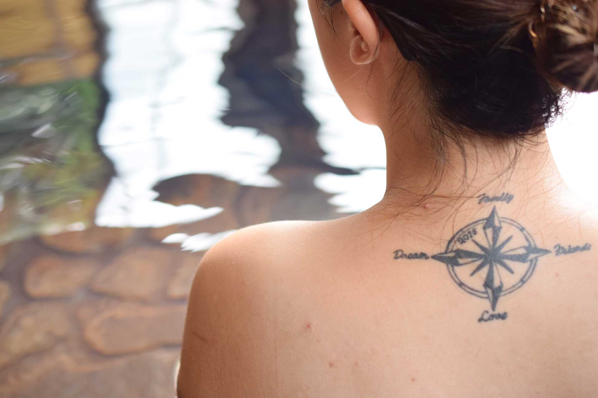 girl with tattoo in Beppu Japanese hot spring tattoo friendly onsen