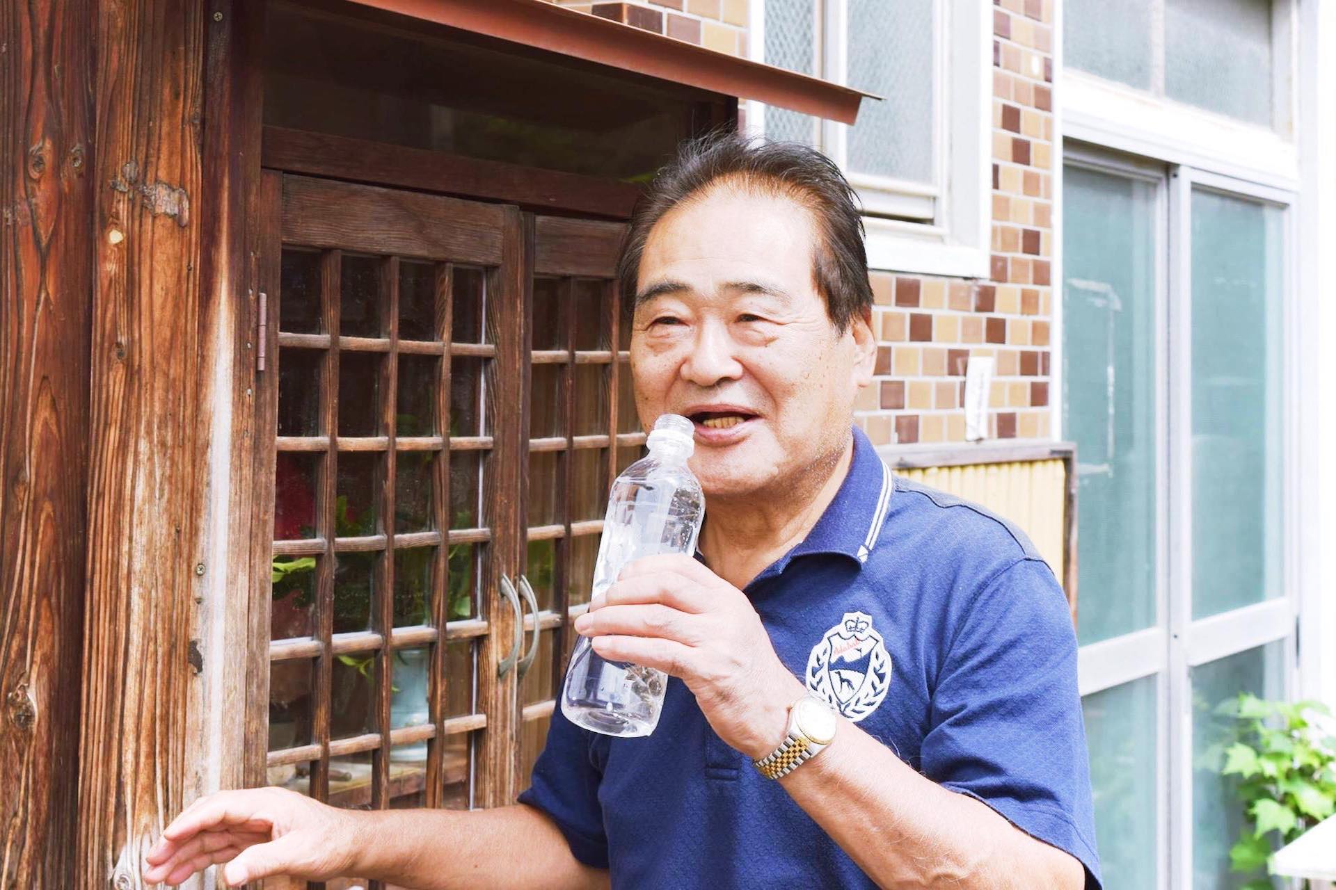 drinking the hot spring