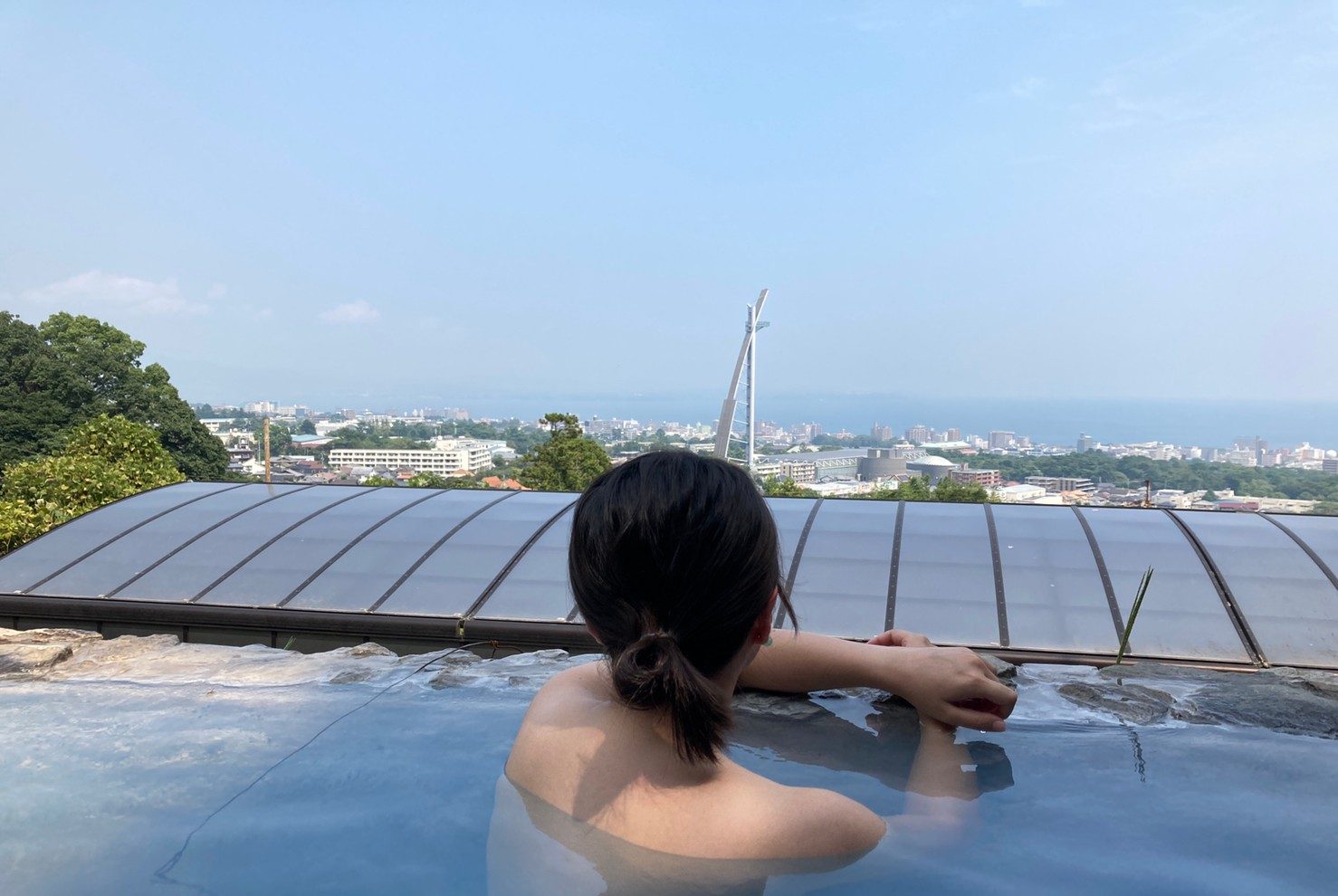 why japanese love onsen woman beppu