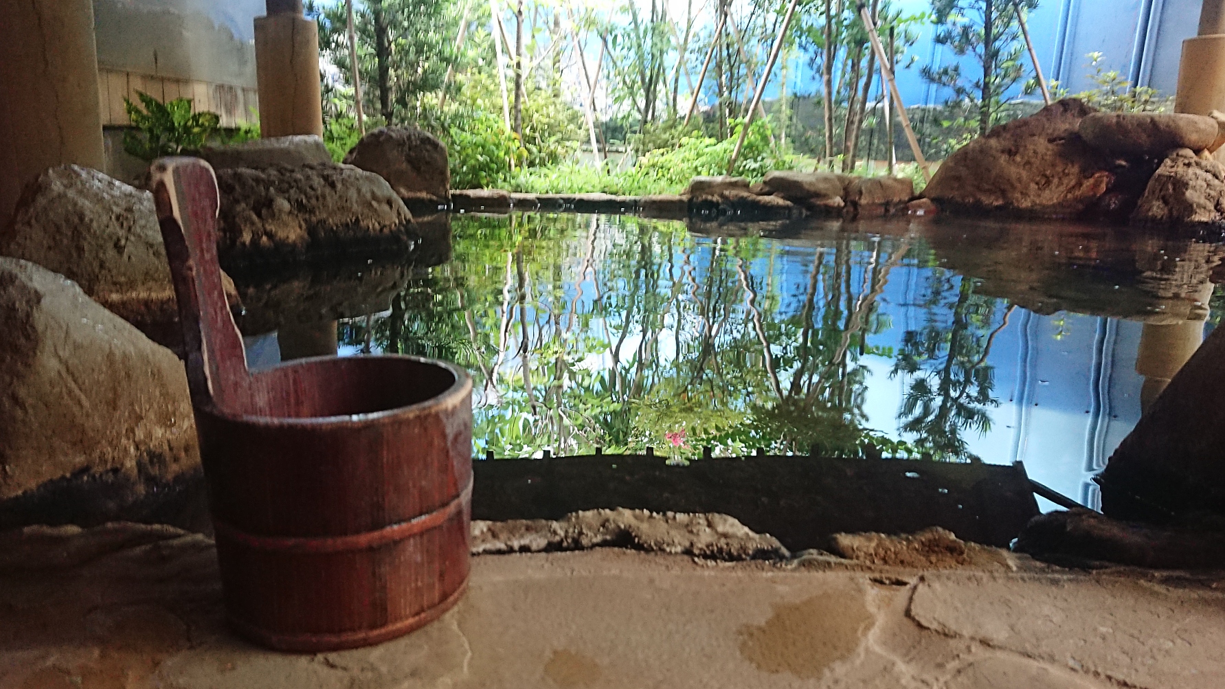 outdoor onsen near beppu station