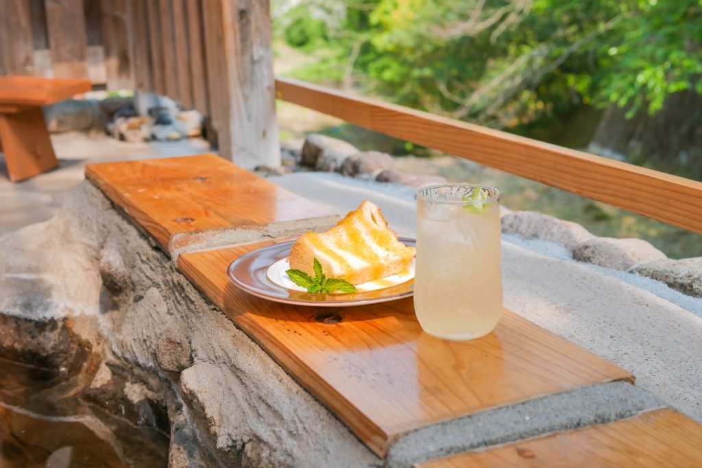 morihan bettei beppu onsen cafe tea room chiffon cake kabosu tea